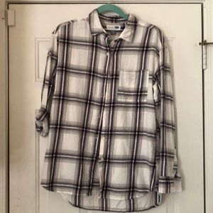 Old Navy Boyfriend plaid shirt, size M